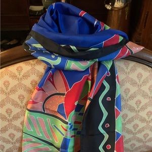 100% pure silk shawl, hand-drawn and made in Malaysia.